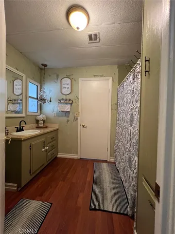 $189,999 | 201 West Collins Avenue, Unit 40, Orange, CA 92867