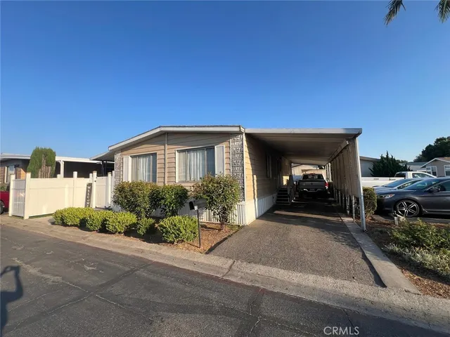 $189,999 | 201 West Collins Avenue, Unit 40, Orange, CA 92867