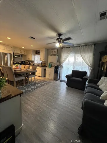 $189,999 | 201 West Collins Avenue, Unit 40, Orange, CA 92867