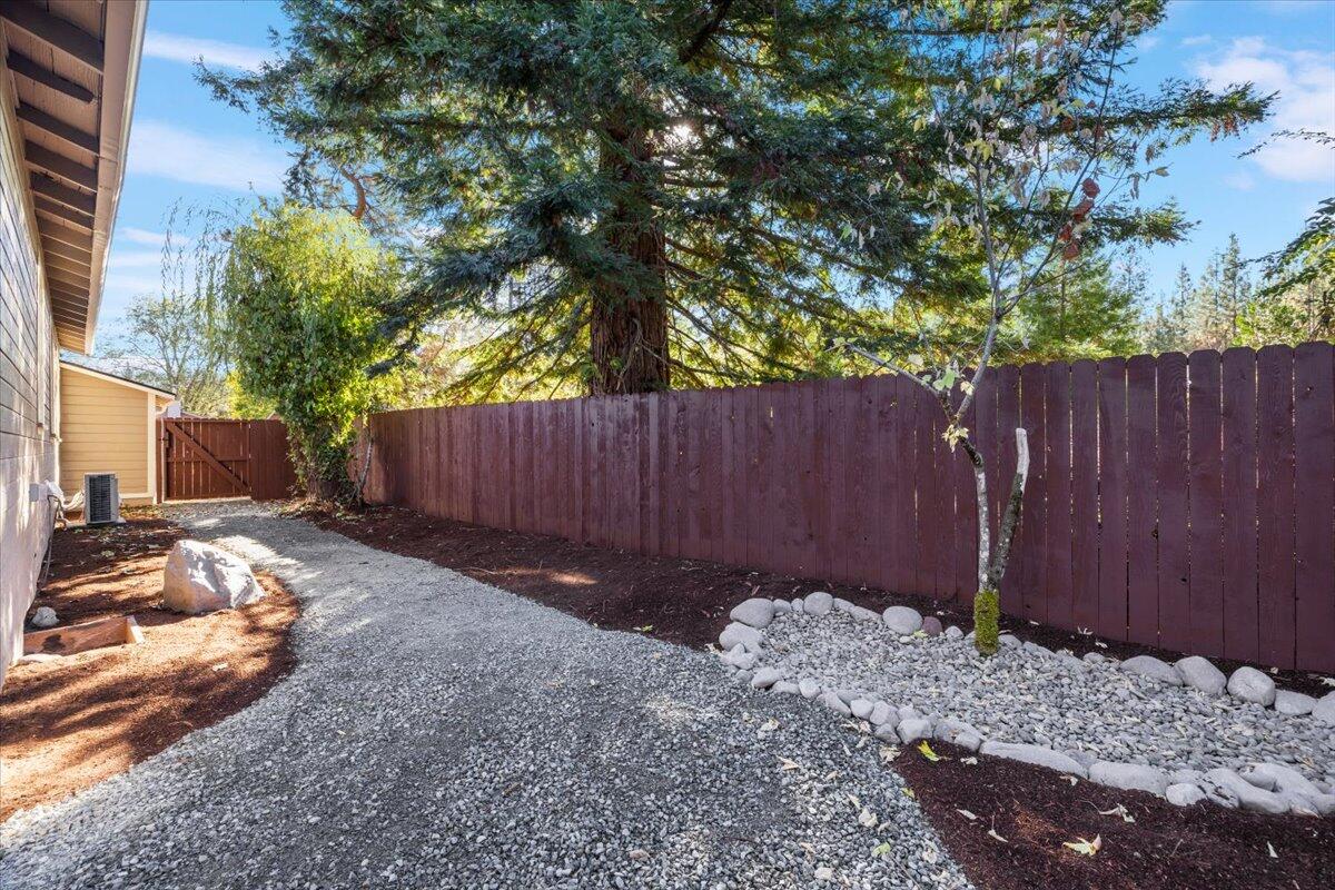 105 Stringer Gap Road Grants Pass, OR 97527 - Photo 29 of 31 29-CI_5048