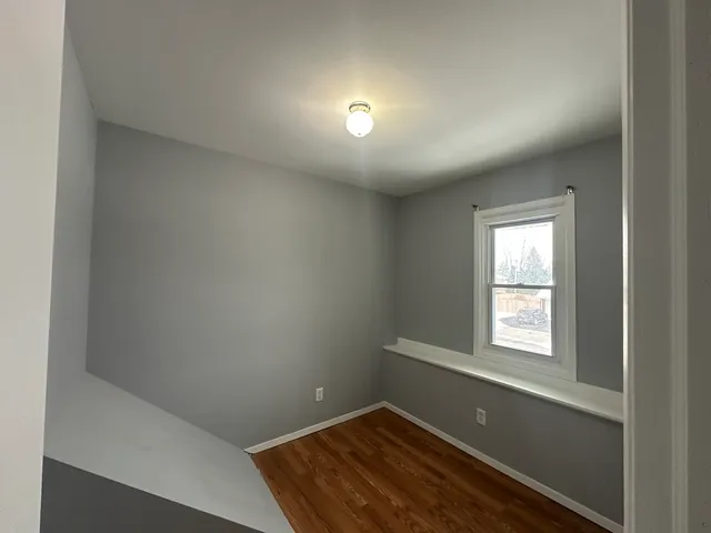 a view of empty room with window