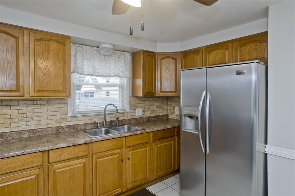 32 Silvin Road Chicopee, MA 01013 - Photo 8 of 23 Gallery Image 8