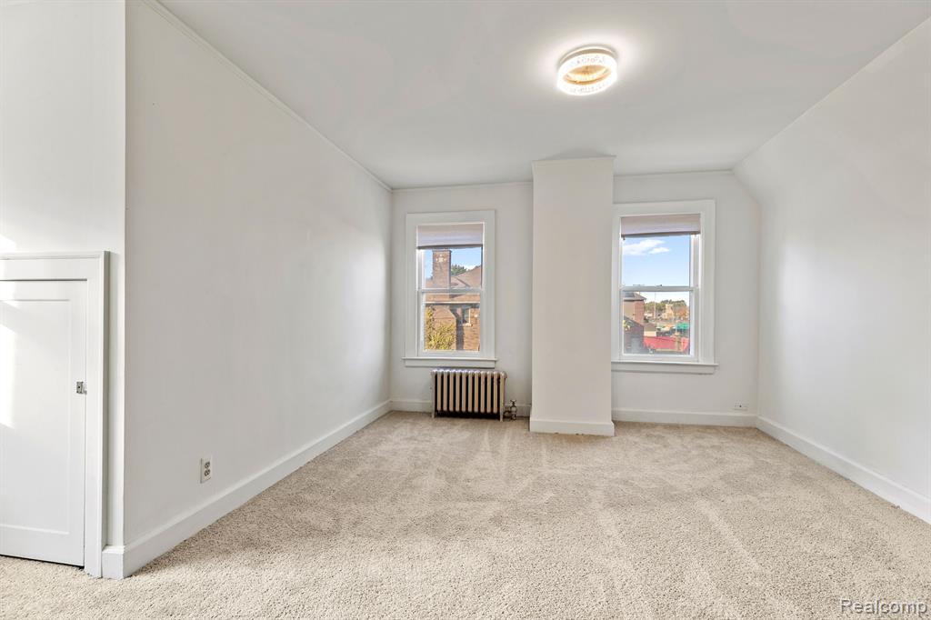 14960 Ashton Road Detroit, MI 48223 - Photo 20 of 37