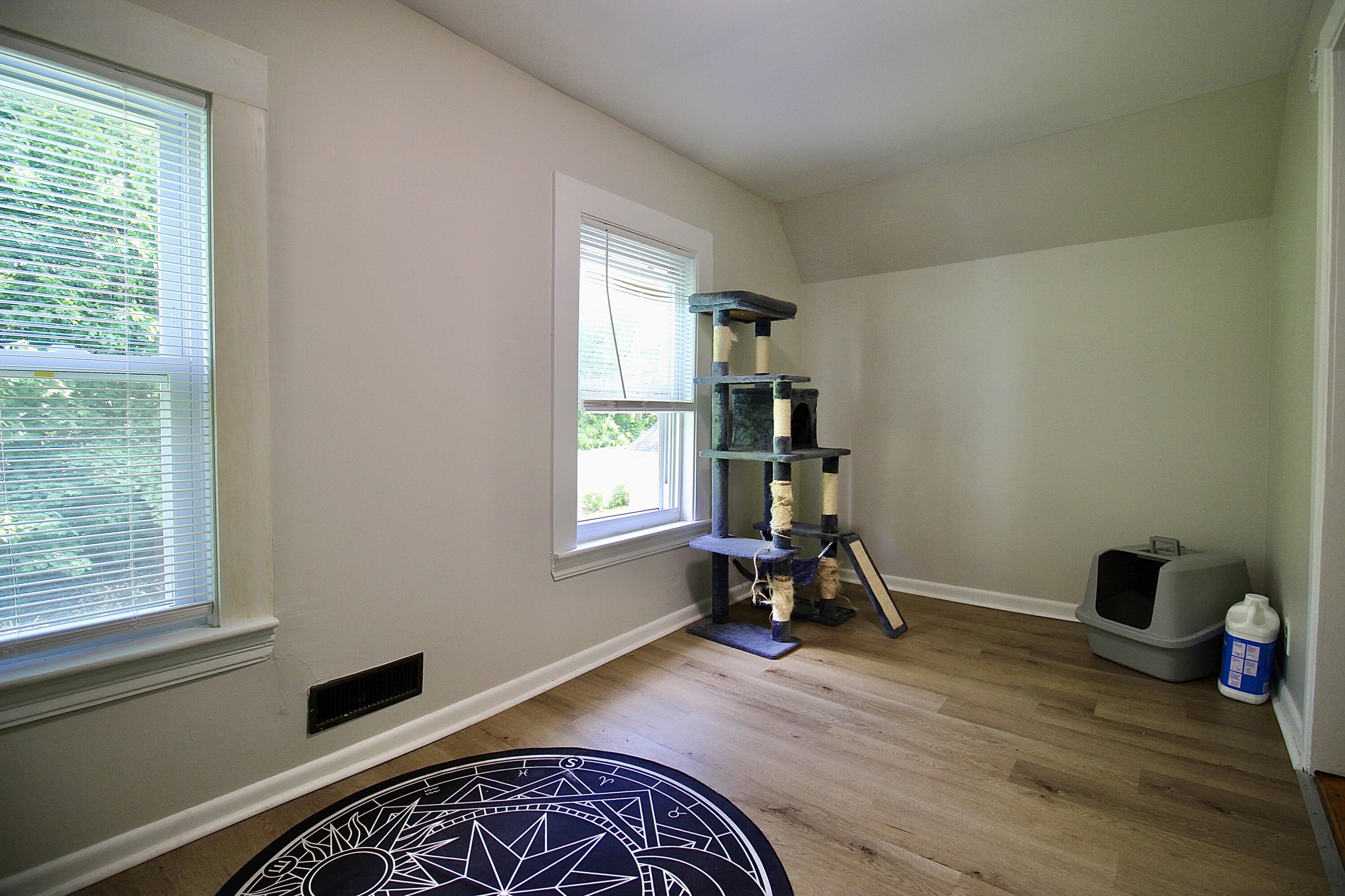 255 Sabattus Street Lewiston, ME 04240 - Photo 23 of 40 IMG_8297