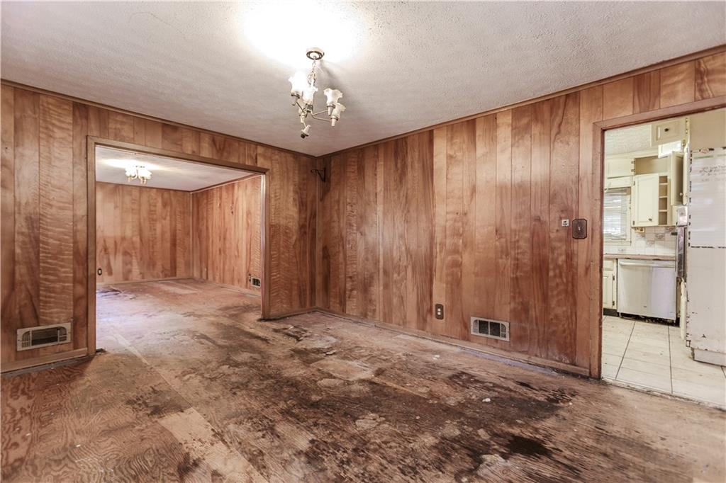 2720 New MacLand Road Powder Springs, GA 30127 - Photo 6 of 38