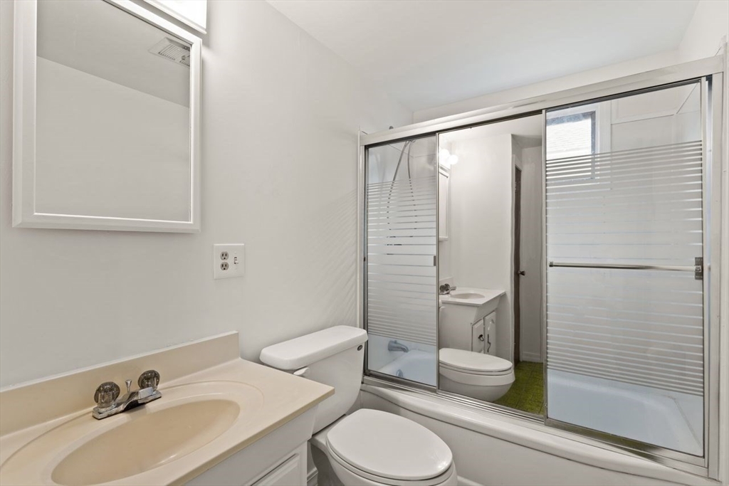 17 Bayview Road Marblehead, MA 01945 - Photo 38 of 42
