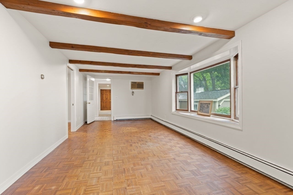 17 Bayview Road Marblehead, MA 01945 - Photo 5 of 42