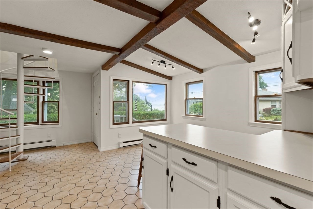 17 Bayview Road Marblehead, MA 01945 - Photo 9 of 42