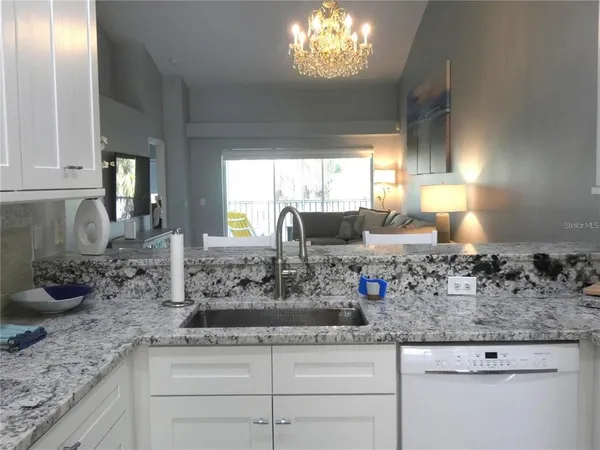 $5,000 | 4640 Tower Hill Lane, Unit 2325, Sarasota, FL 34238