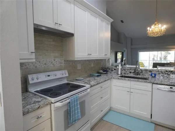 $5,000 | 4640 Tower Hill Lane, Unit 2325, Sarasota, FL 34238