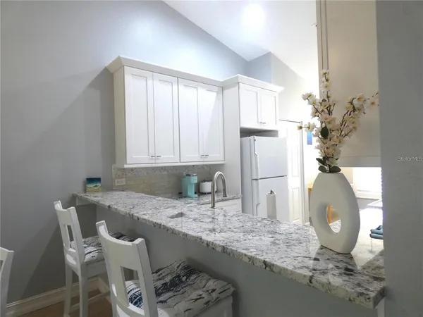 $5,000 | 4640 Tower Hill Lane, Unit 2325, Sarasota, FL 34238