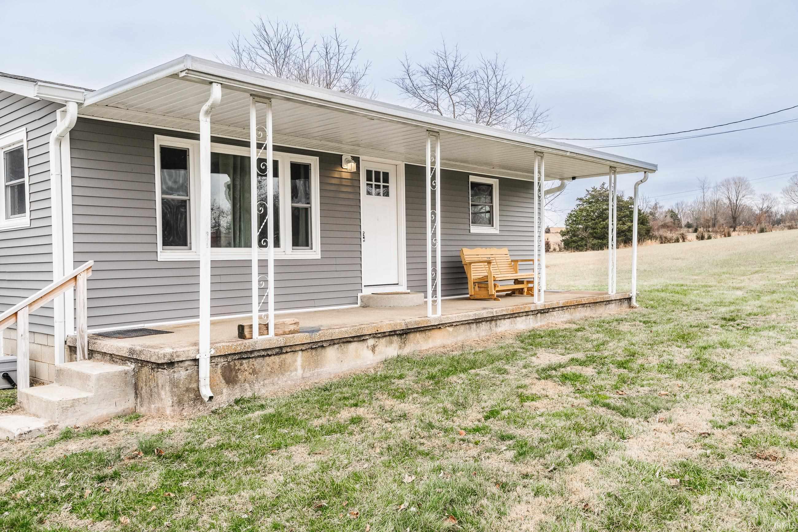 925 Harold Smith Road Bedford, IN 47421 - Photo 3 of 32