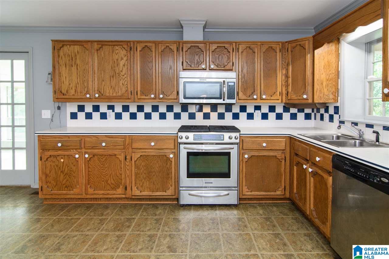 3017 North Woodridge Road Birmingham, AL 35223 - Photo 13 of 41