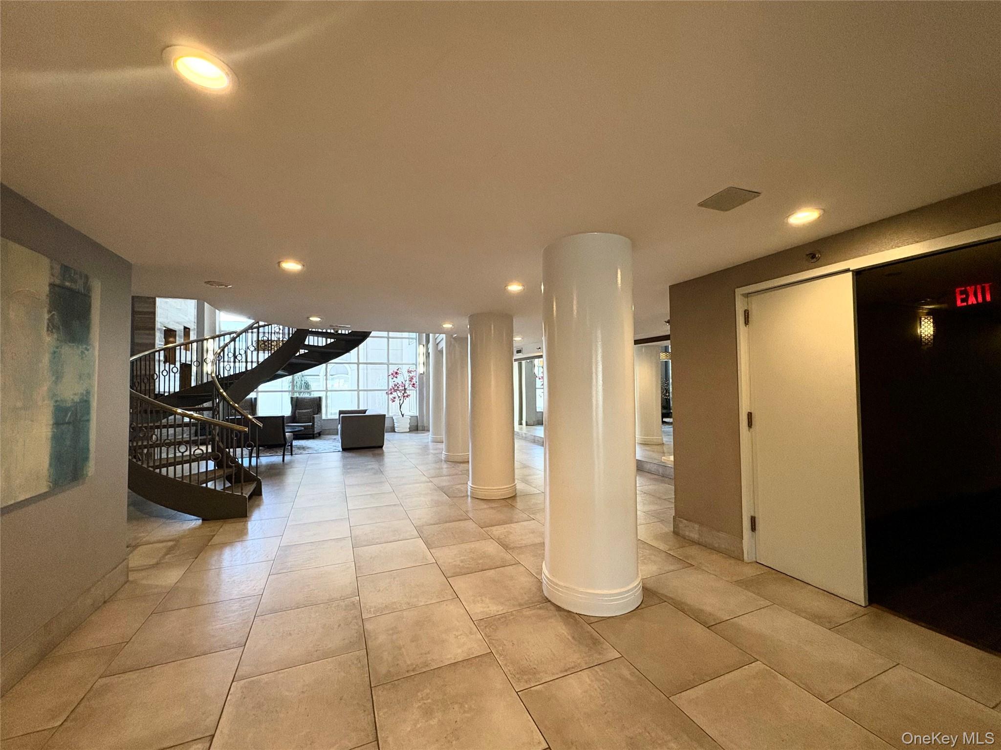 100 Cutter Mill Road, Unit 3H Great Neck, NY 11021 - Photo 10 of 17 Gallery Image 10