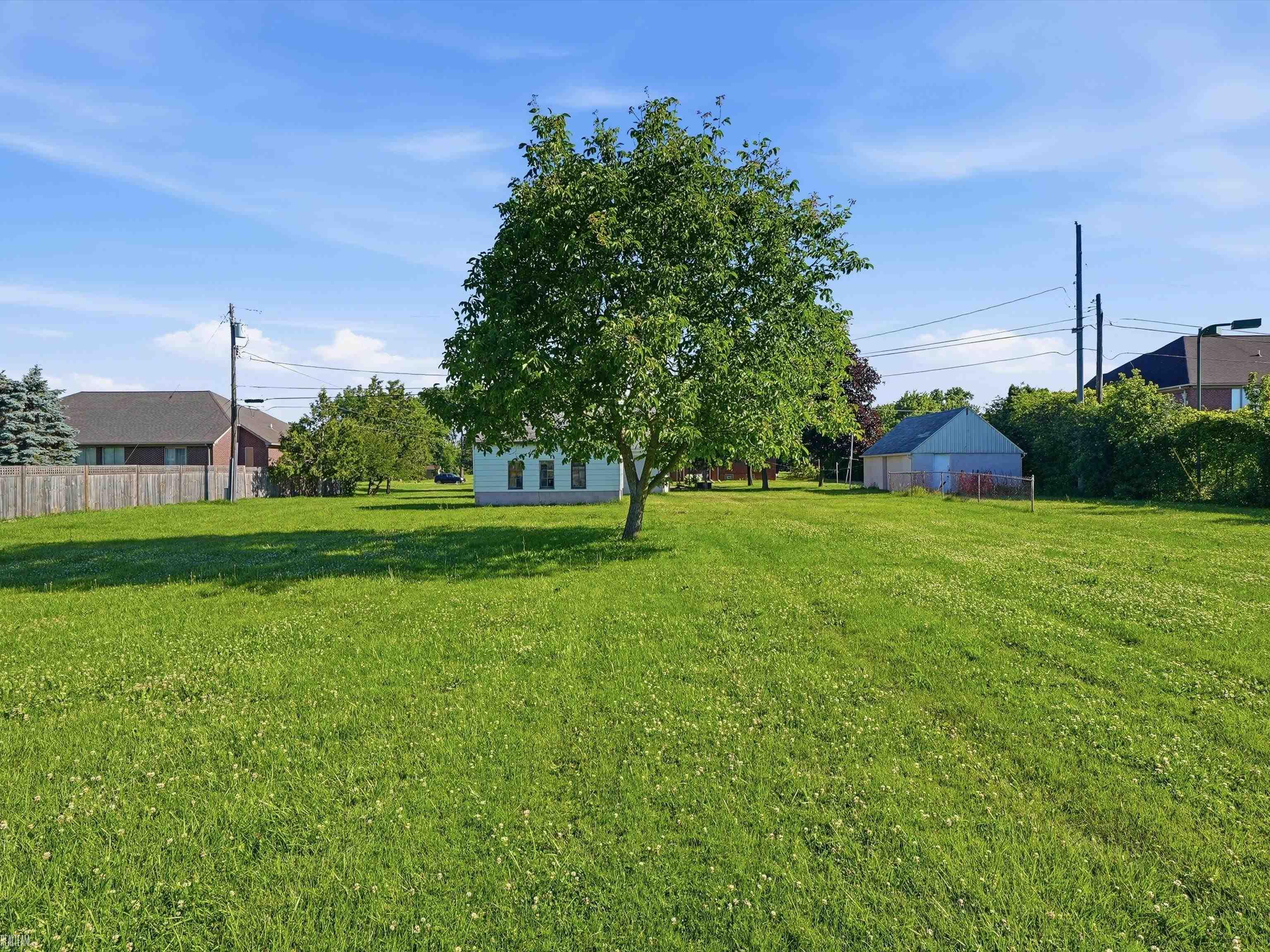 4466 18 1/2 Mile Road Sterling Heights, MI 48314 - Photo 26 of 41