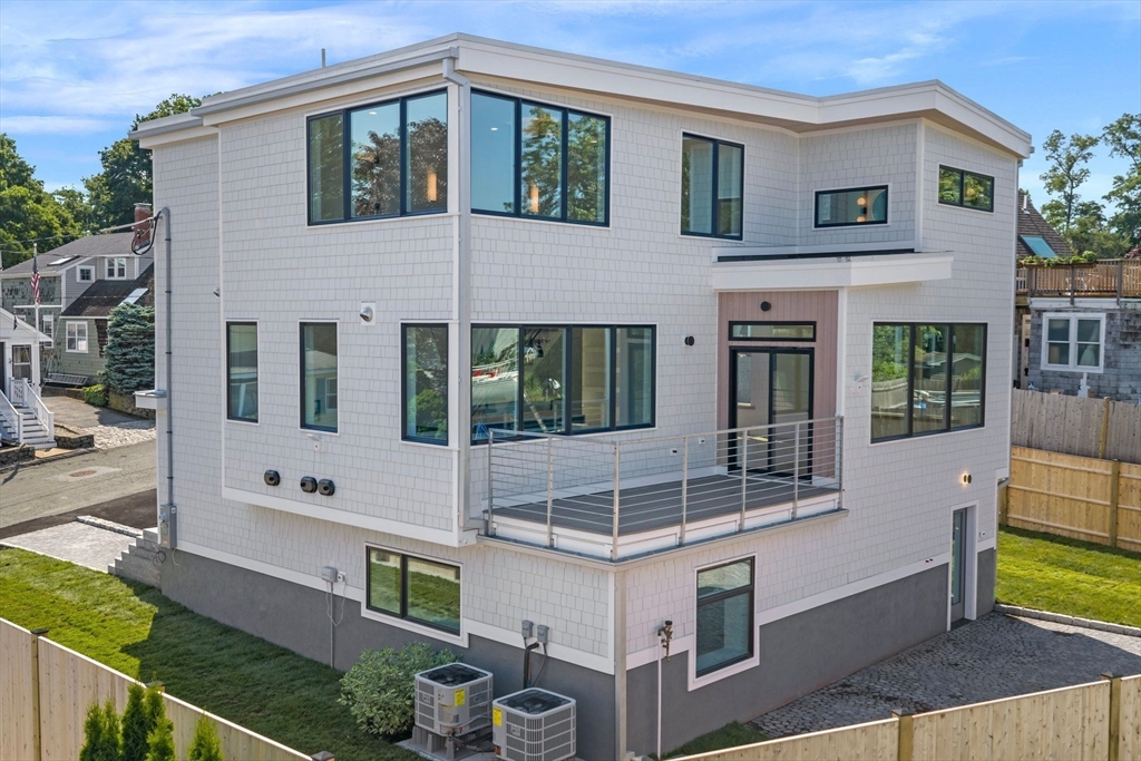 12 Johns Road Marblehead, MA 01945 - Photo 3 of 41 Gallery Image 3