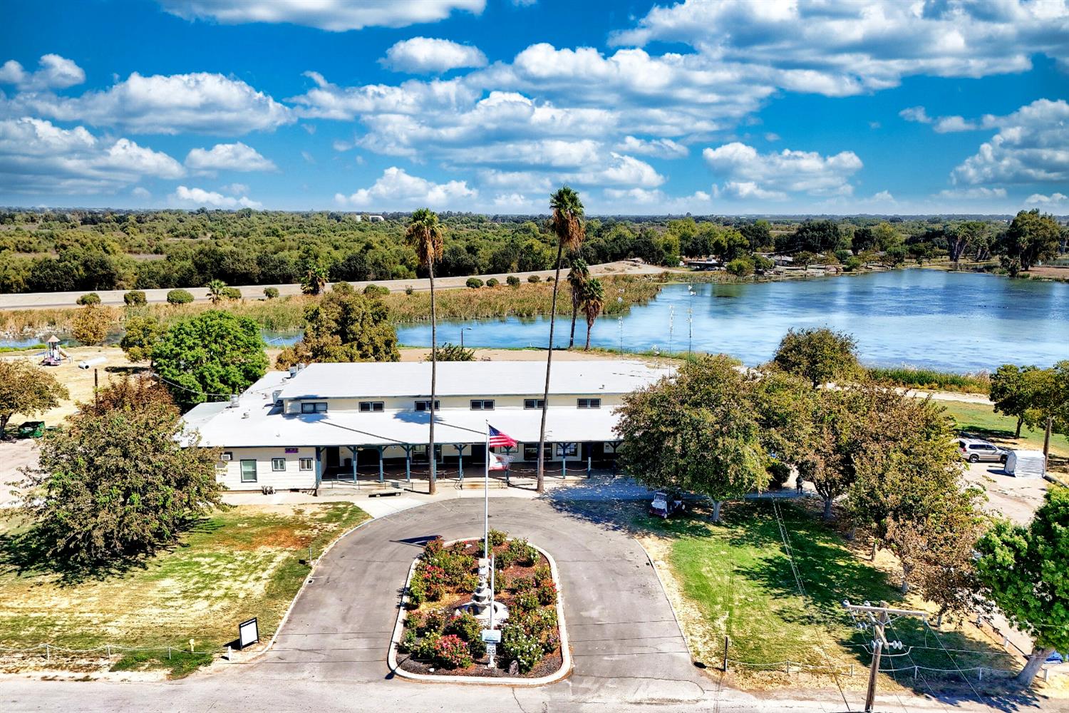 30000 Kasson Road Tracy, CA 95304 - Photo 67 of 71 a view of a lake with houses