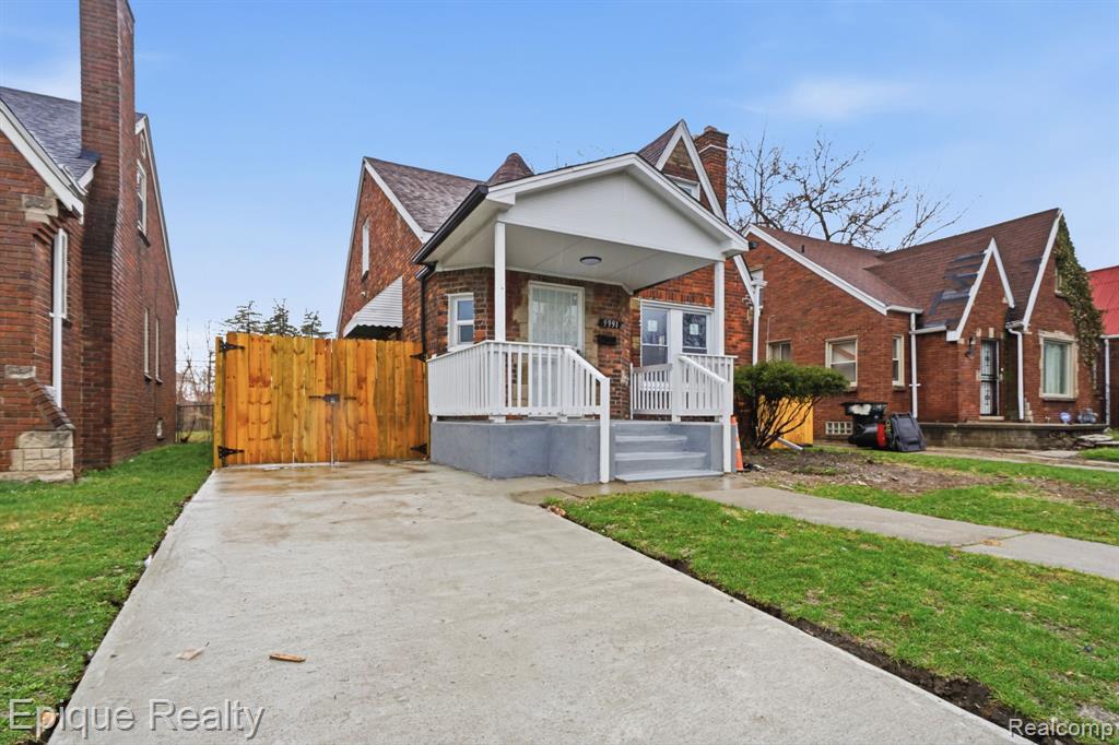 9991 Robson Street Detroit, MI 48227 - Photo 2 of 30