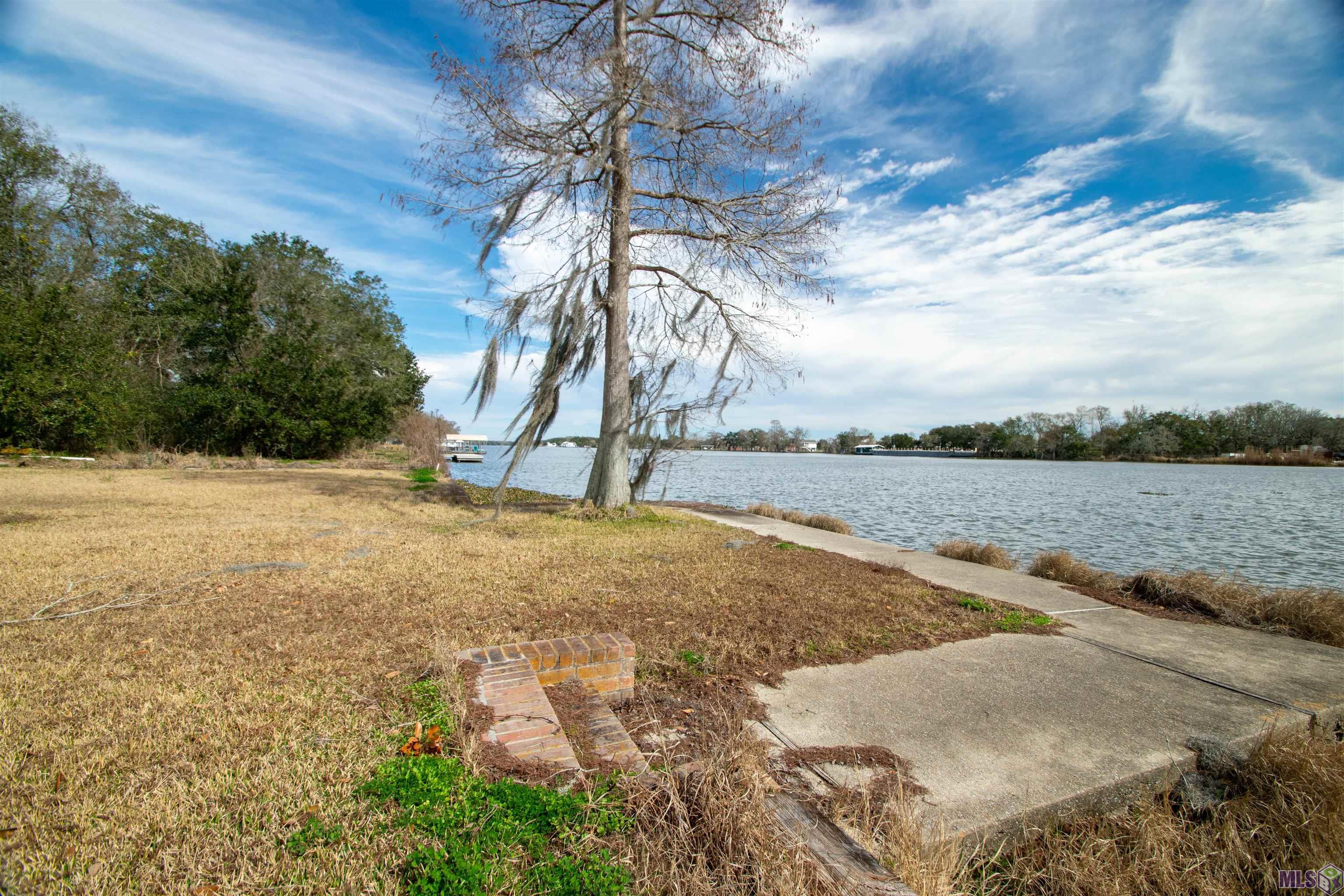 1086-9a-2 Victoria Riverside Road Patterson, LA 70392 - Photo 1 of 10 Gallery Image 1
