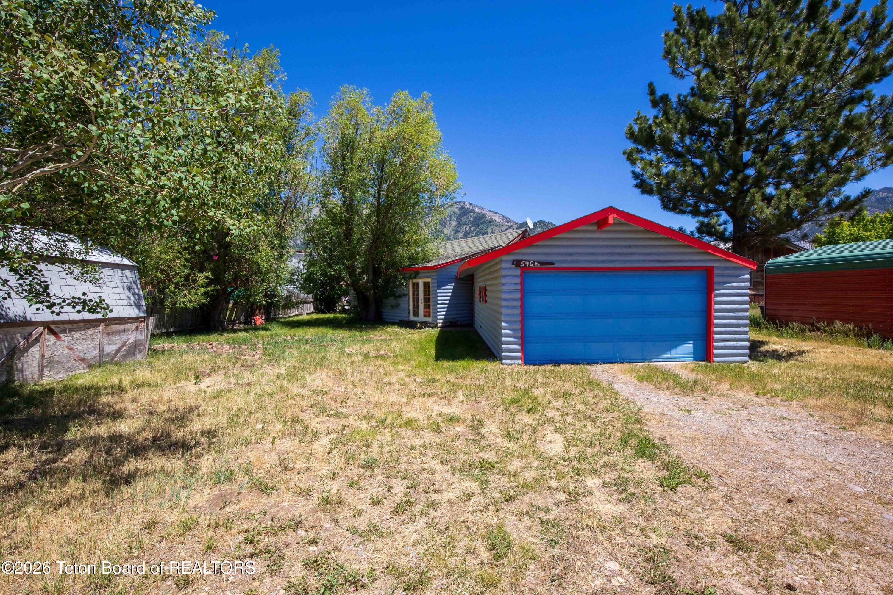 545 East Cottage Lane Alpine, WY 83128 - Photo 5 of 30 545 E Cottage Ln IMG_1454
