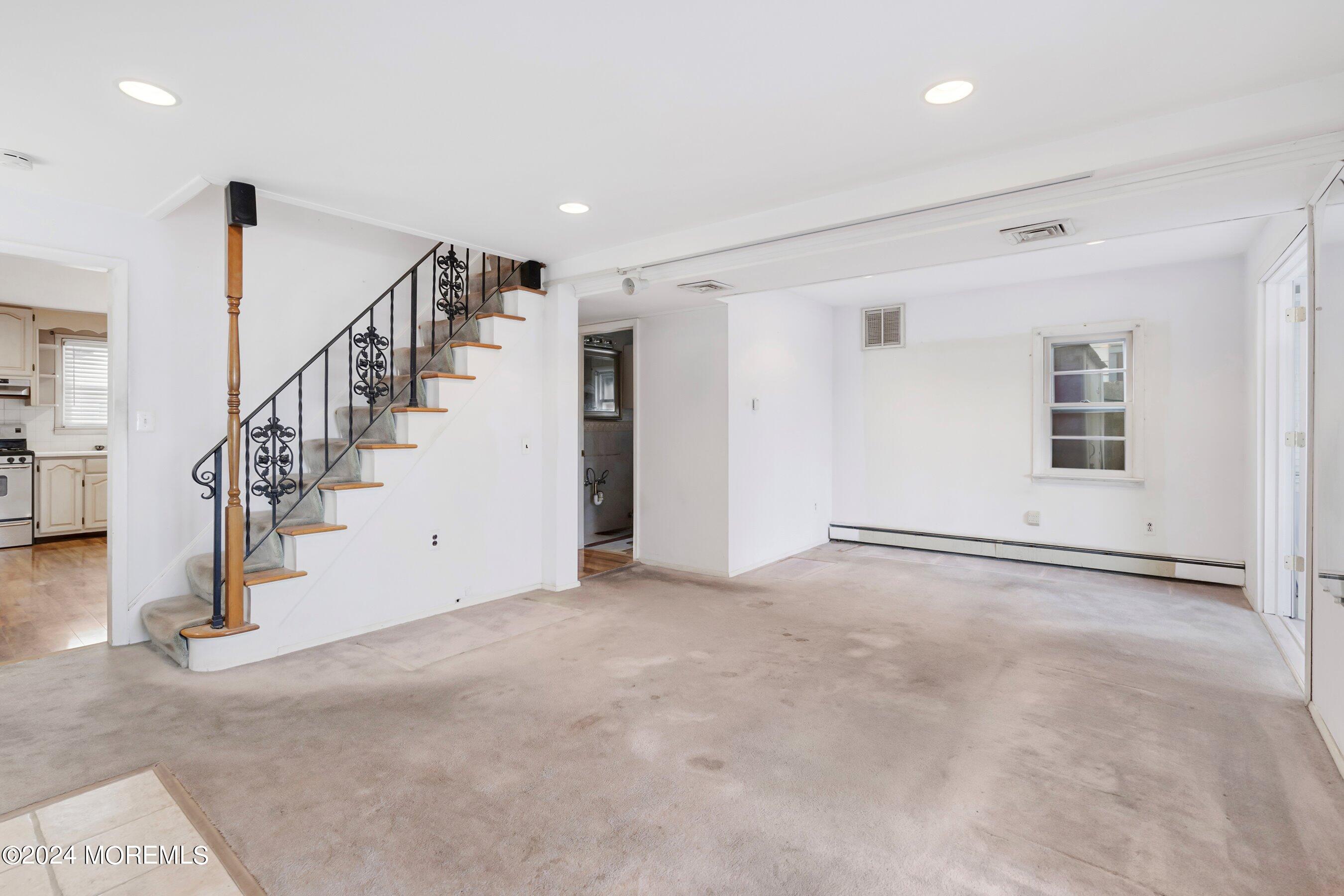 75 Edwards Road Brick, NJ 08723 - Photo 9 of 26 09-Living 1C