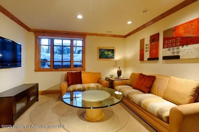 $75,000 | 835 East Cooper Avenue, Unit 4, Aspen, CO 81611