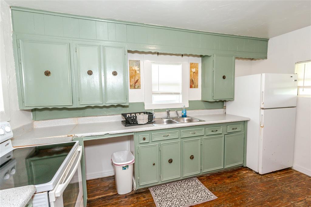 1306 Winn Road Bowie, TX 76230 - Photo 10 of 23