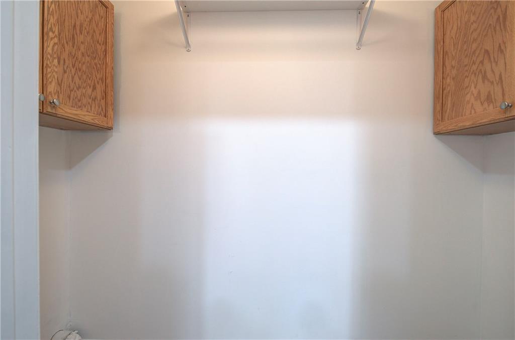 91 Westside Chase Southwest Cartersville, GA 30120 - Photo 27 of 32 a picture of a wall with a window