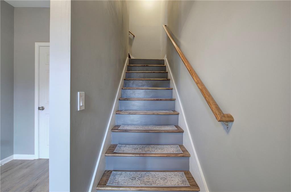 91 Westside Chase Southwest Cartersville, GA 30120 - Photo 6 of 32 a view of entryway