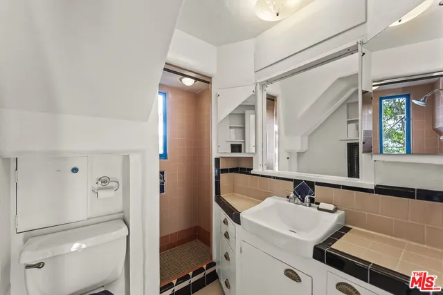 $6,990 | 1403 Avon Park Terrace, Los Angeles, CA 90026