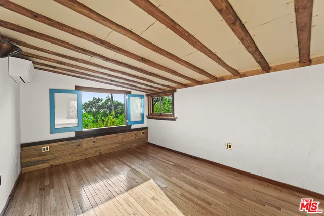 $6,990 | 1403 Avon Park Terrace, Los Angeles, CA 90026