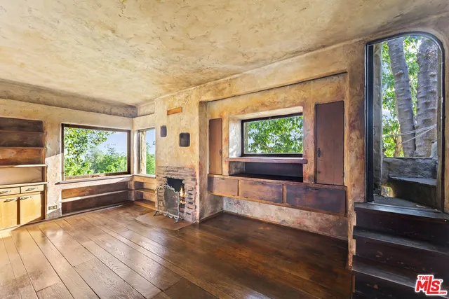 $6,990 | 1403 Avon Park Terrace, Los Angeles, CA 90026