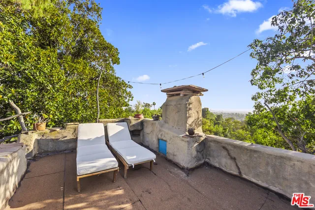 $6,990 | 1403 Avon Park Terrace, Los Angeles, CA 90026