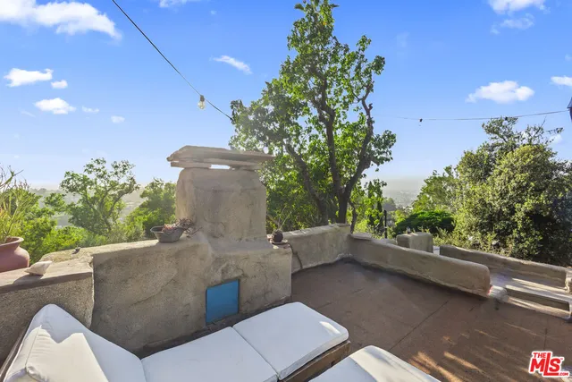 $6,990 | 1403 Avon Park Terrace, Los Angeles, CA 90026