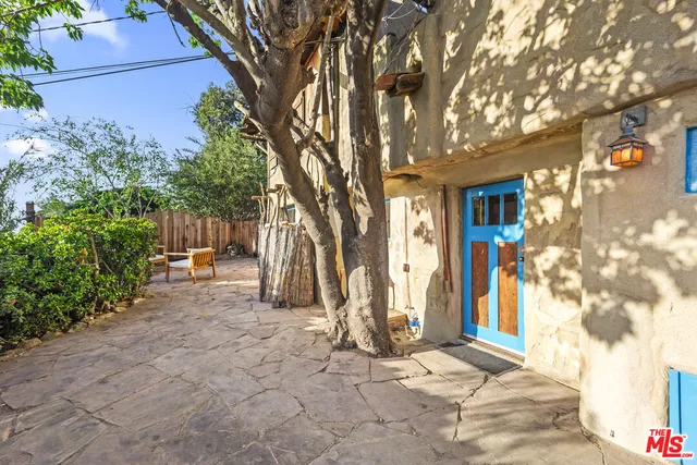 $6,990 | 1403 Avon Park Terrace, Los Angeles, CA 90026