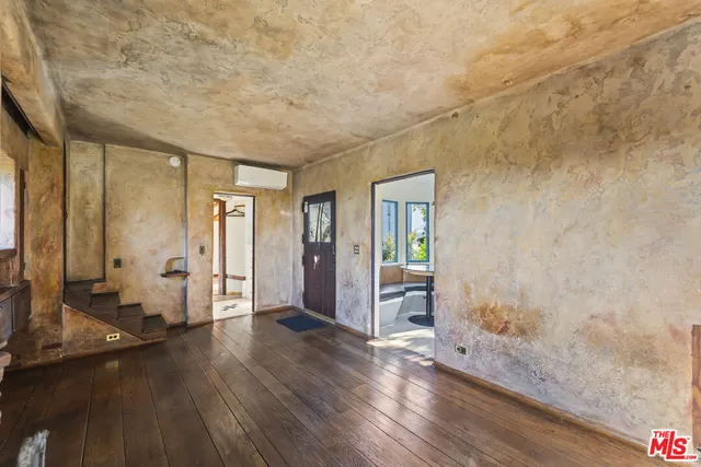 $6,990 | 1403 Avon Park Terrace, Los Angeles, CA 90026