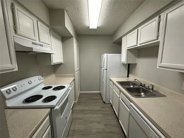 $750 | 9696 Walnut Street, Unit 2016, Dallas, TX 75243