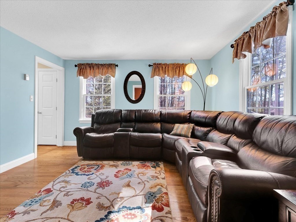 34 West Shore Road Merrimac, MA 01860 - Photo 9 of 23 Gallery Image 9