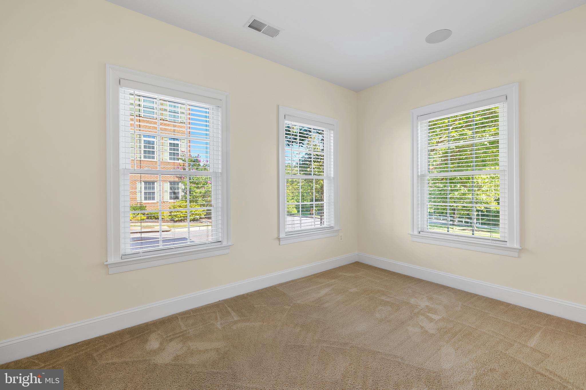 7582 Morris Street Fulton, MD 20723 - Photo 4 of 35 First floor Study