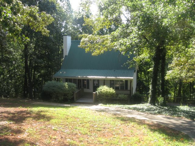 121 Fennell Road Townville, SC 29689 - Photo 2 of 12 Gallery Image 2
