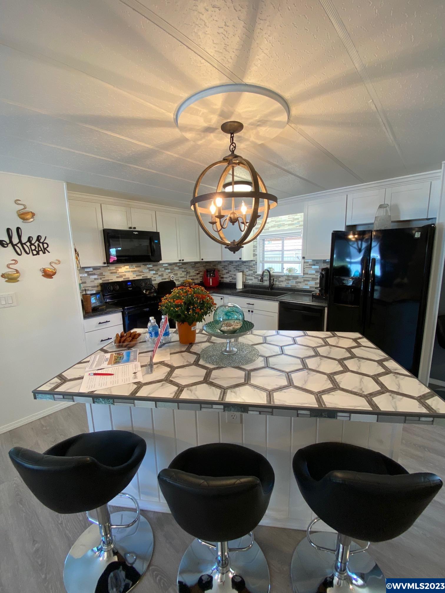 5510 Windsor Island Road North, Unit 31 Keizer, OR 97303 - Photo 8 of 24