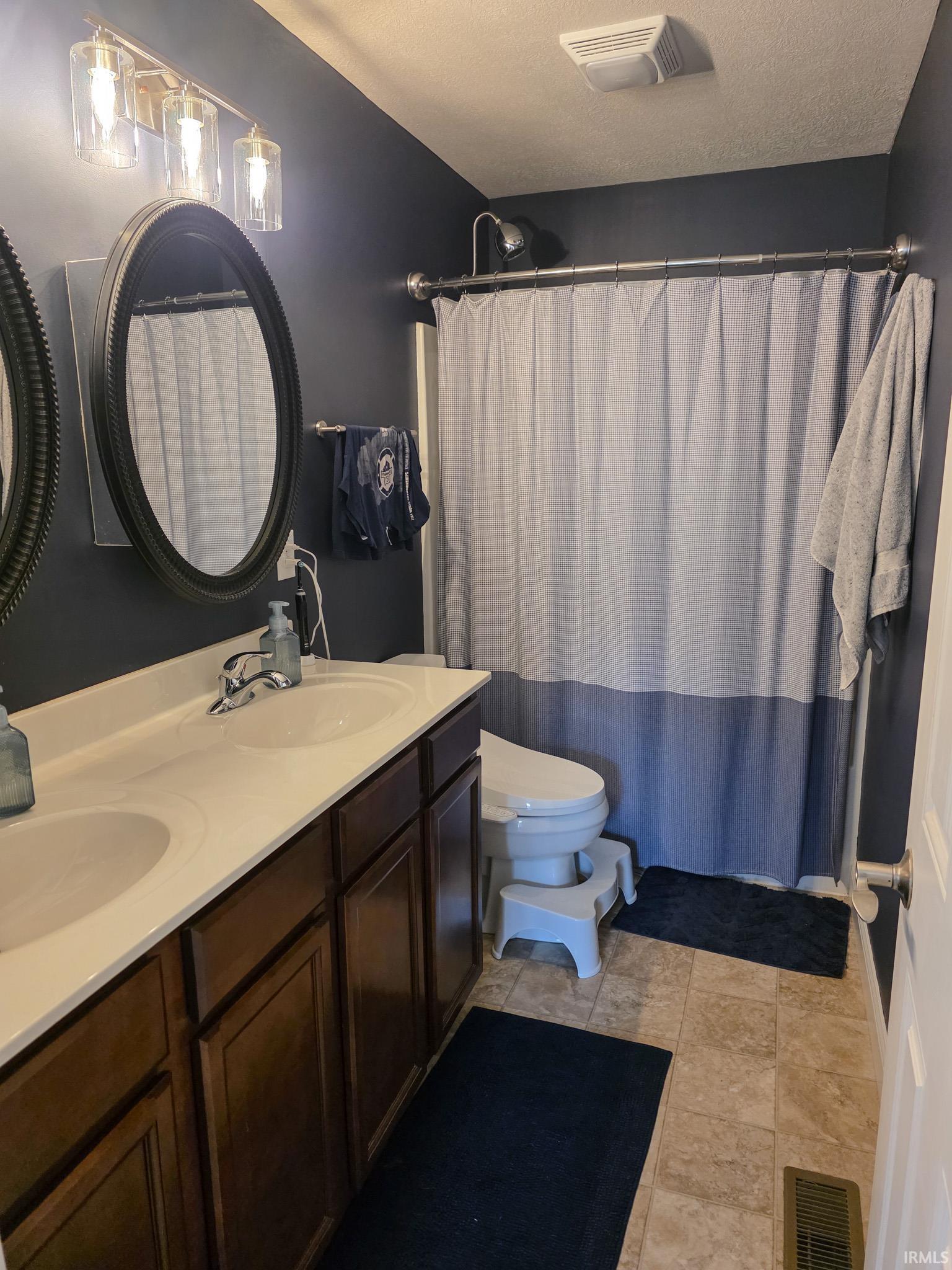 1263 West Countryside Lane Bloomington, IN 47403 - Photo 13 of 27