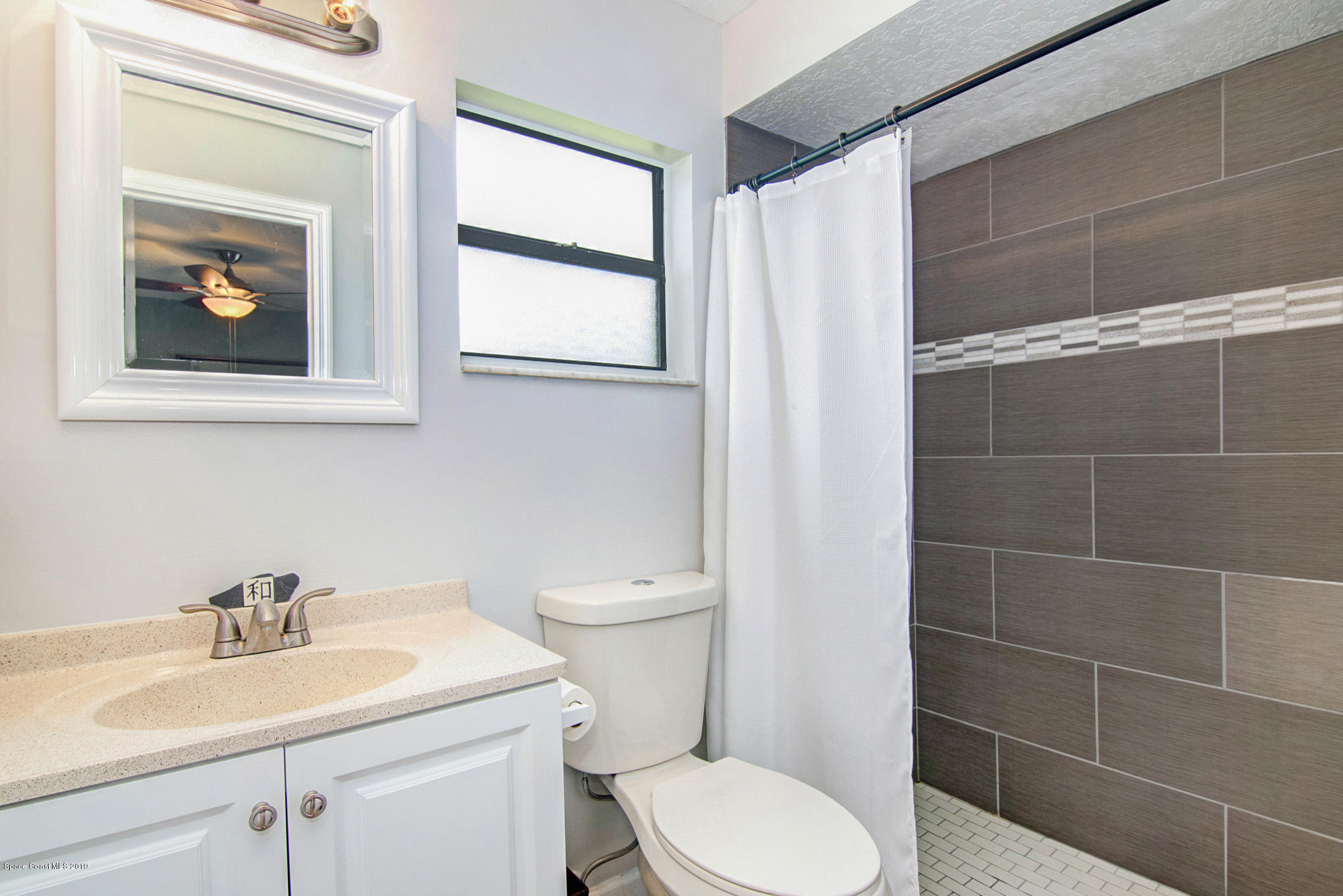 2321 Scotland Road Cocoa, FL 32926 - Photo 23 of 28 Master Bathroom