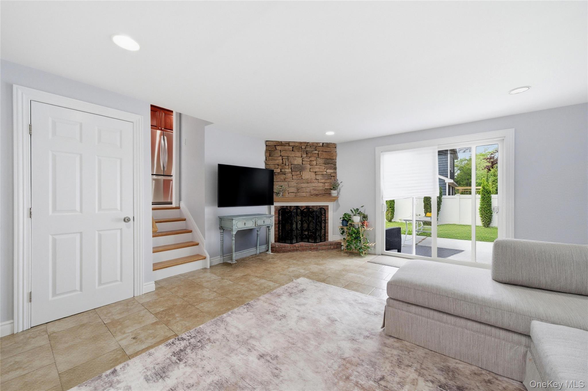 161 Sunset Road Massapequa, NY 11758 - Photo 5 of 36