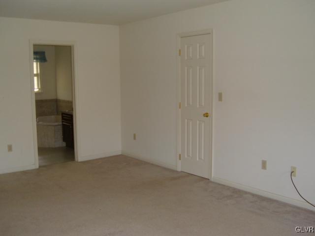 4120 Ross Road Bethlehem, PA 18020 - Photo 11 of 16 Gallery Image 11