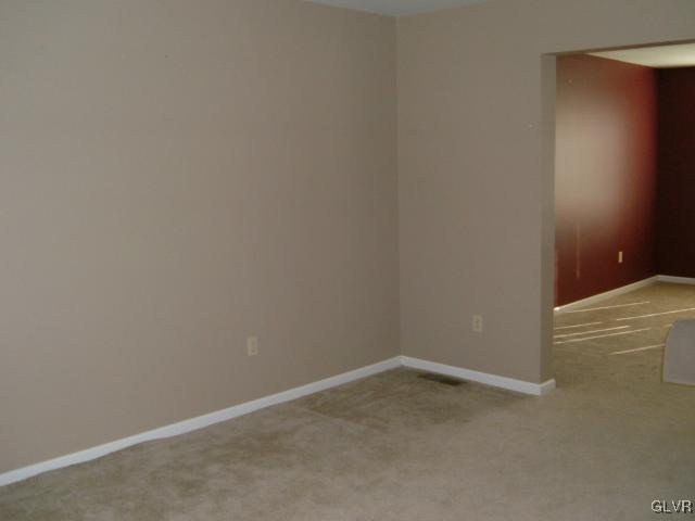4120 Ross Road Bethlehem, PA 18020 - Photo 3 of 16 Gallery Image 3