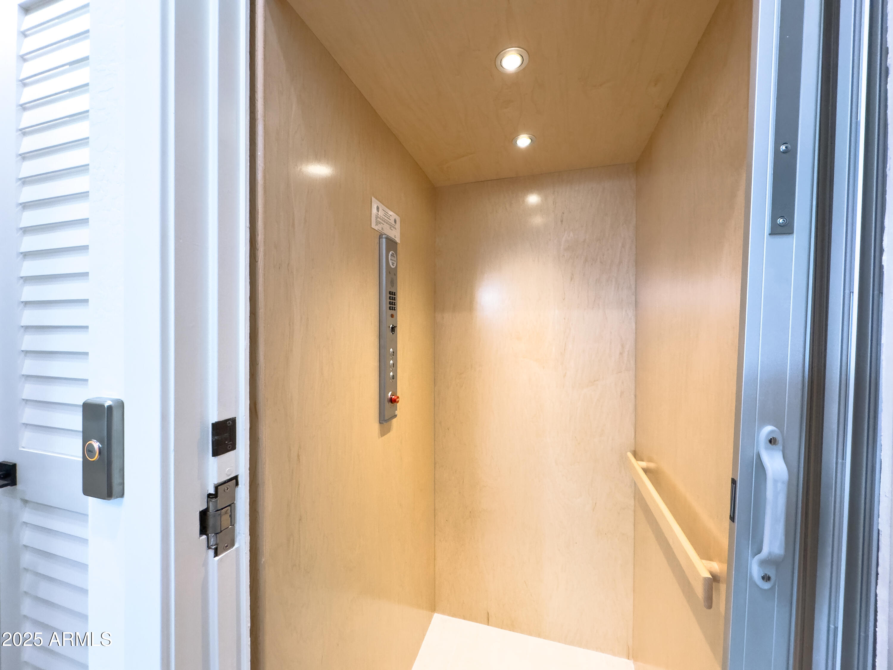 1 Easy Street, Unit 3 Carefree, AZ 85377 - Photo 17 of 51 Elevator