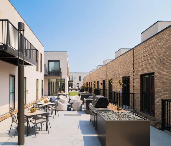 $4,150 | 222 West Drive, Excelsior, MN 55331