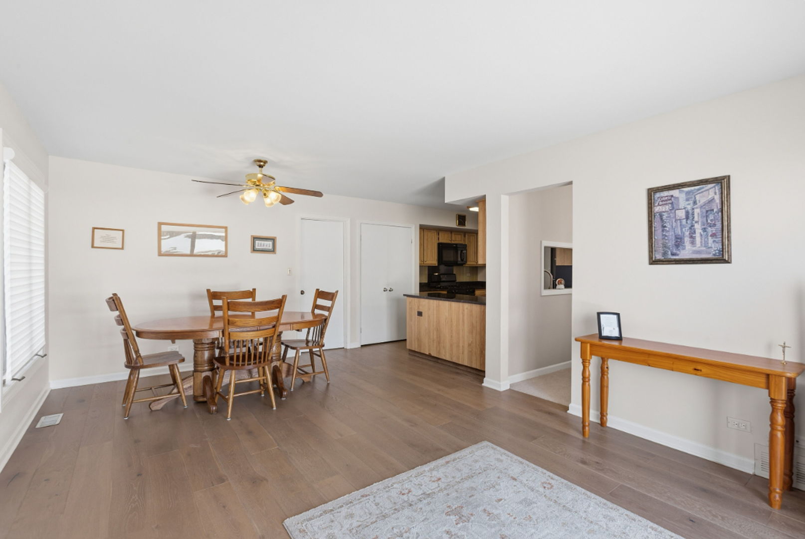 1418 Bladon Road Schaumburg, IL 60169 - Photo 15 of 32