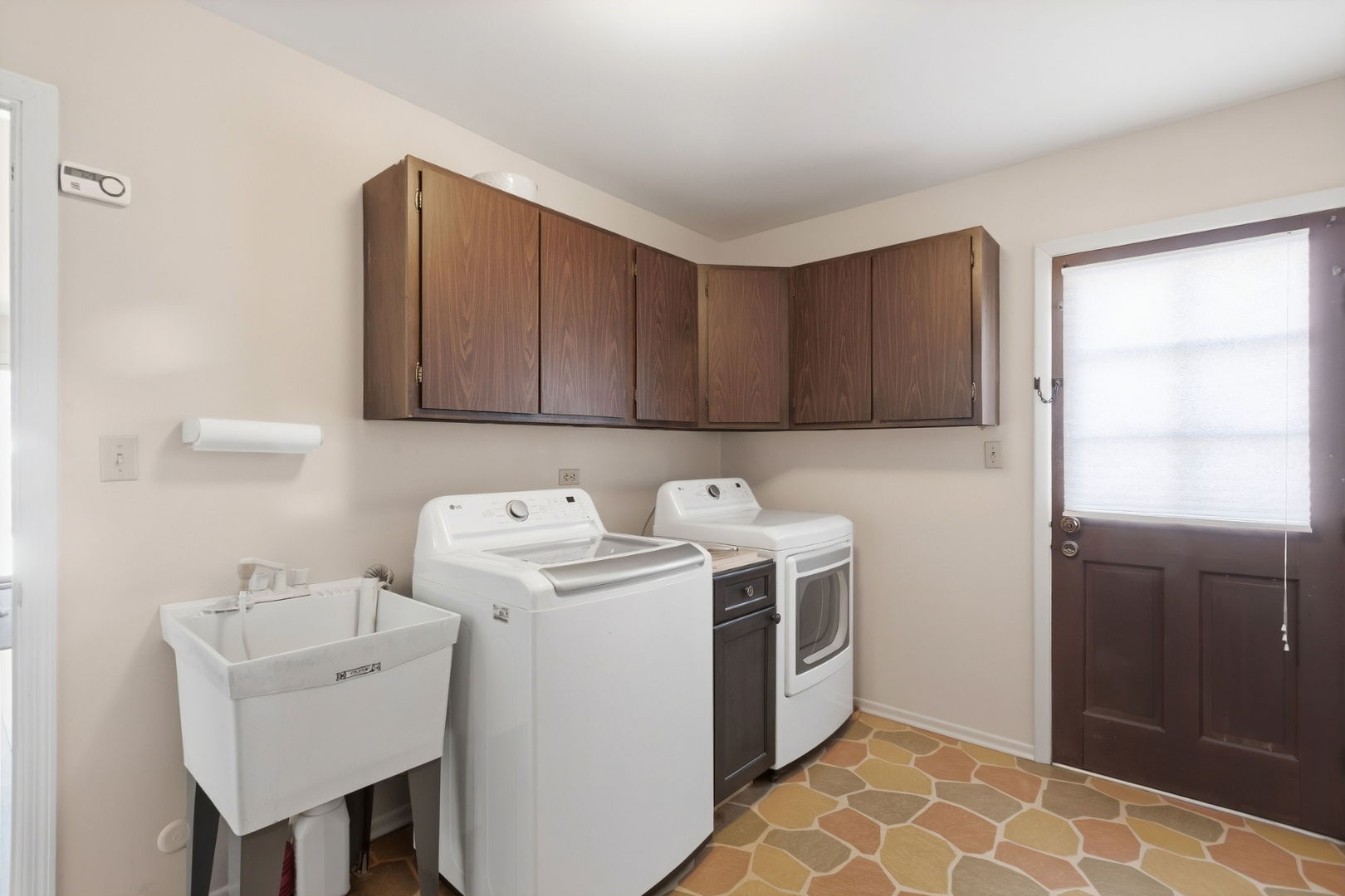 1418 Bladon Road Schaumburg, IL 60169 - Photo 23 of 32